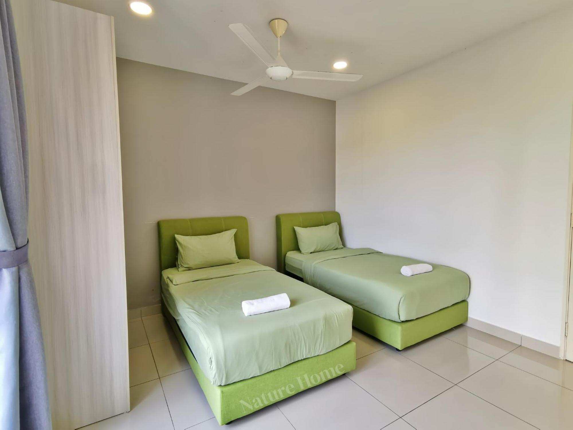 Nature Home 2 - Swiss Garden Resort Residences Beachfront Villa 关丹 外观 照片