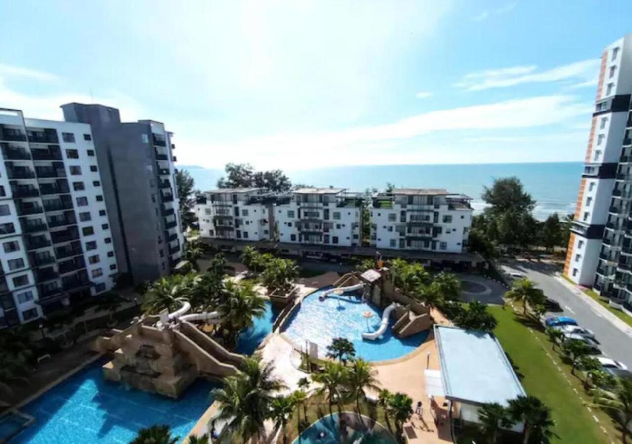 Nature Home 2 - Swiss Garden Resort Residences Beachfront Villa 关丹 外观 照片